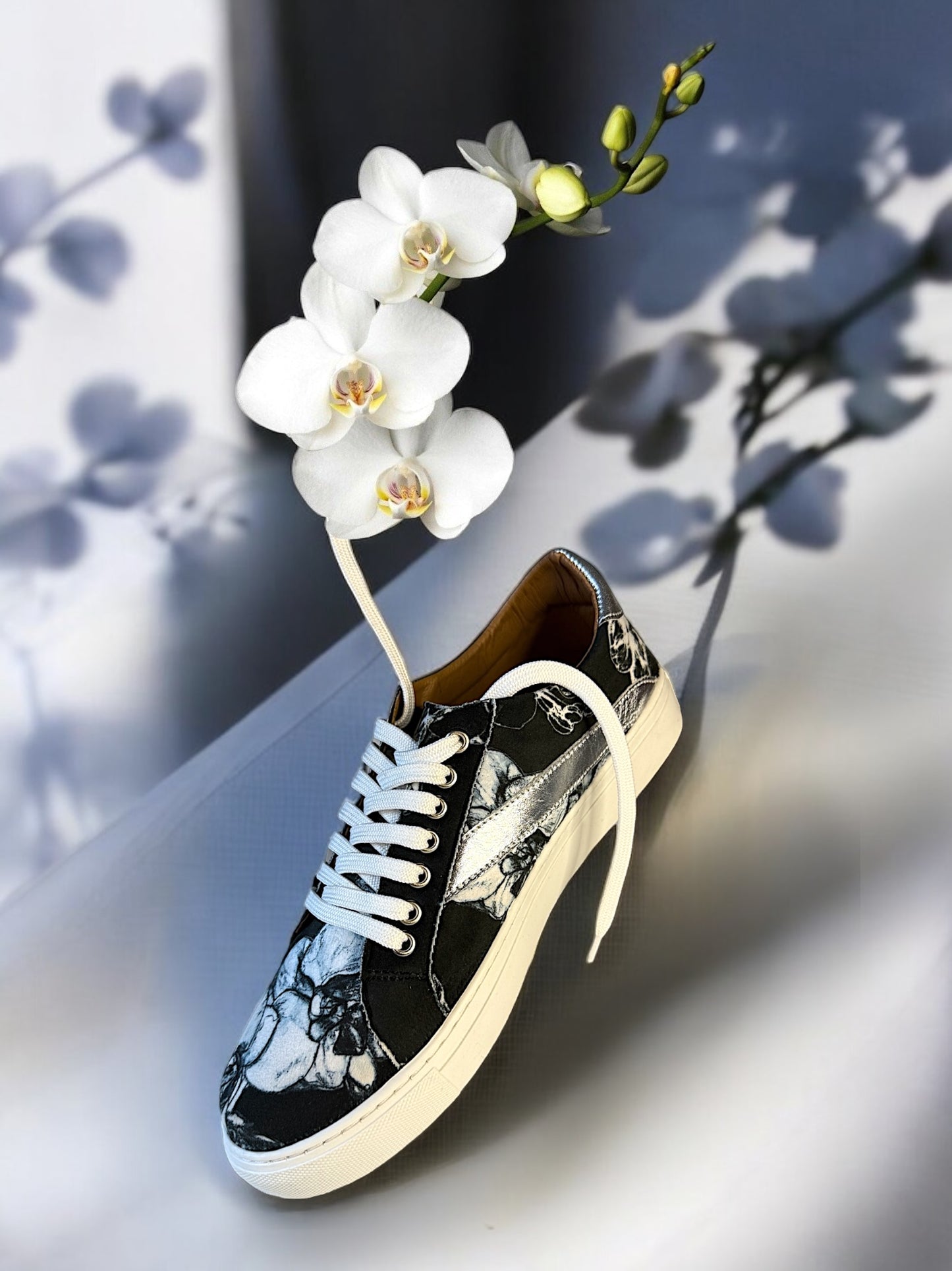 Elara Bloom Sneakers